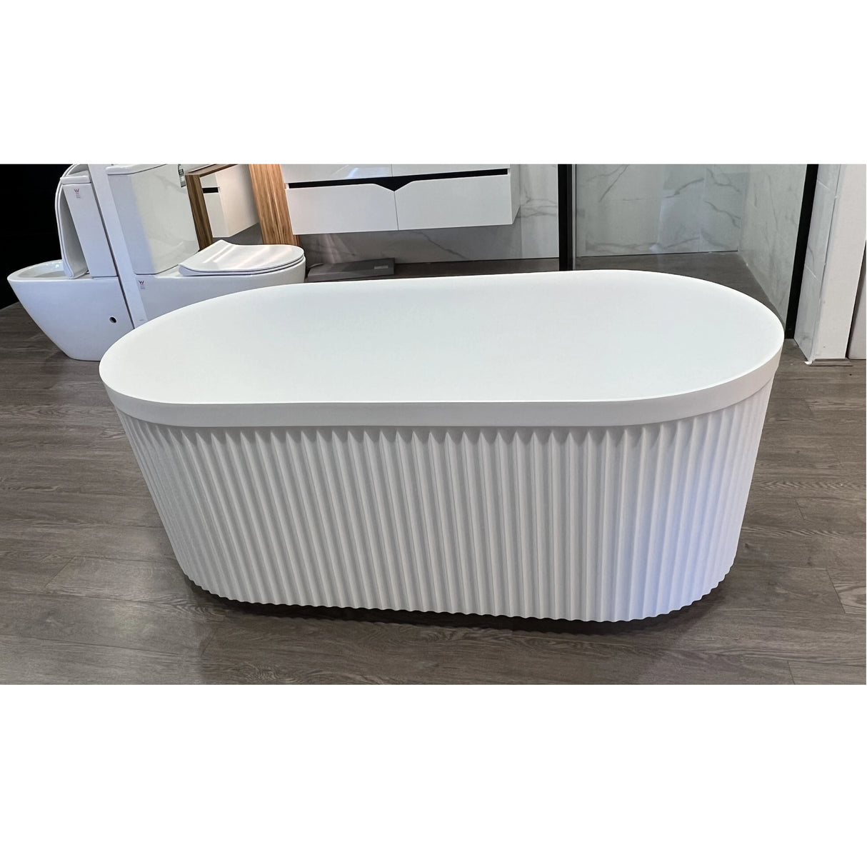 Fluted V-Groove Oval Round Freestanding Bathtub 1500/1700mm Matte White