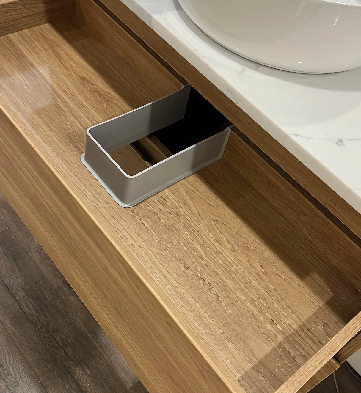 Timber Grain Oak All Drawer 750mm Wall-hung Bathroom Vanity