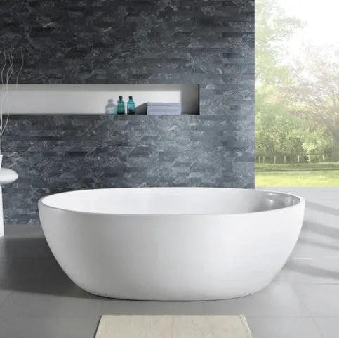 Olivia Matte White Oval Round Freestanding Bathtub 1500/1700mm